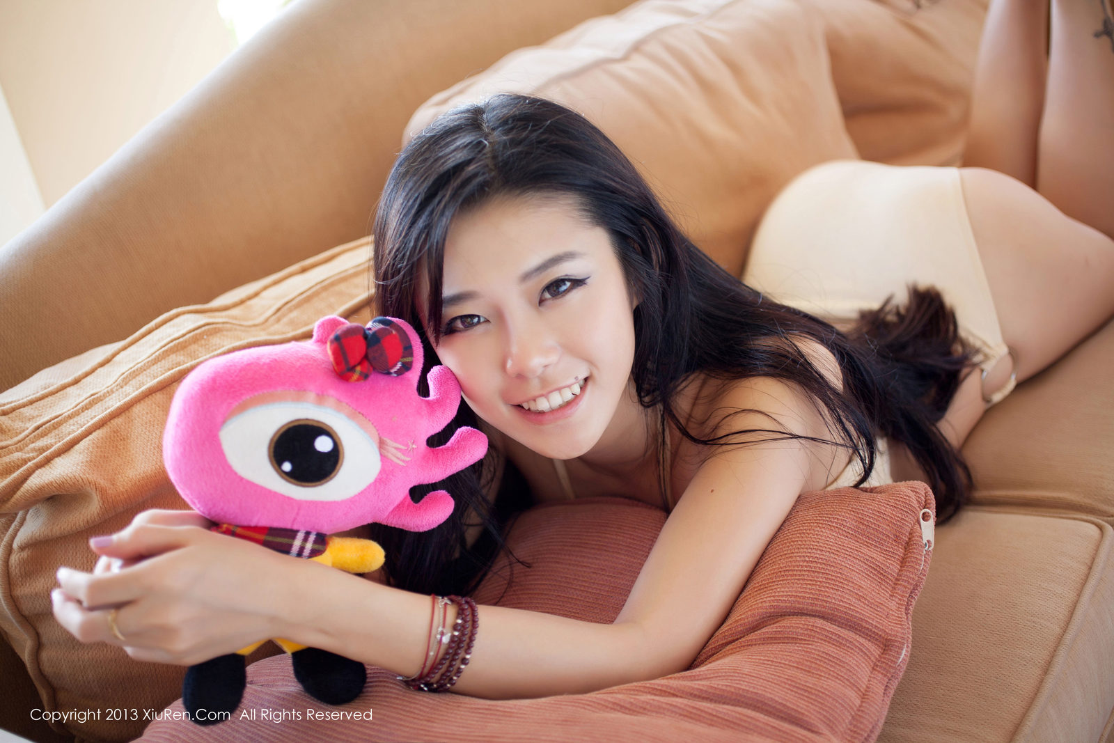 [XiuRen秀人网] 2013.12.11 No.064 luvian本能